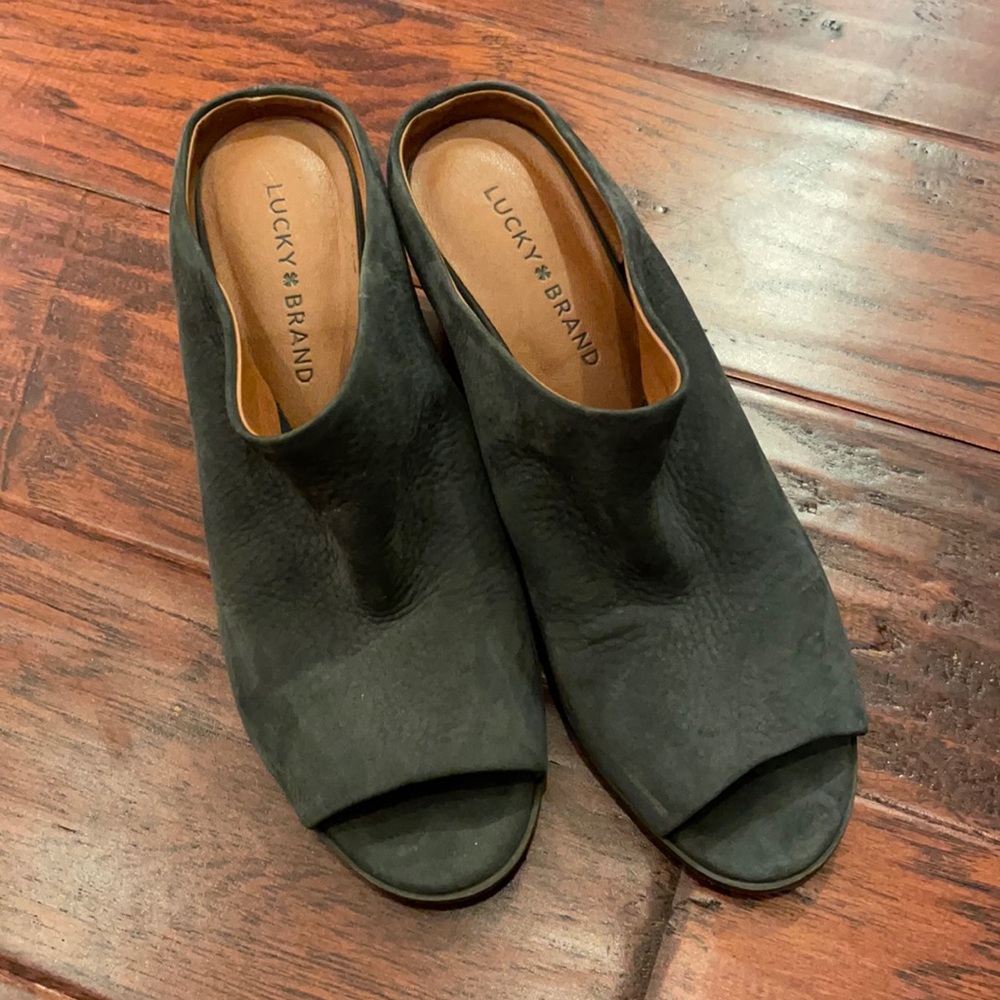 Lucky brand shoes